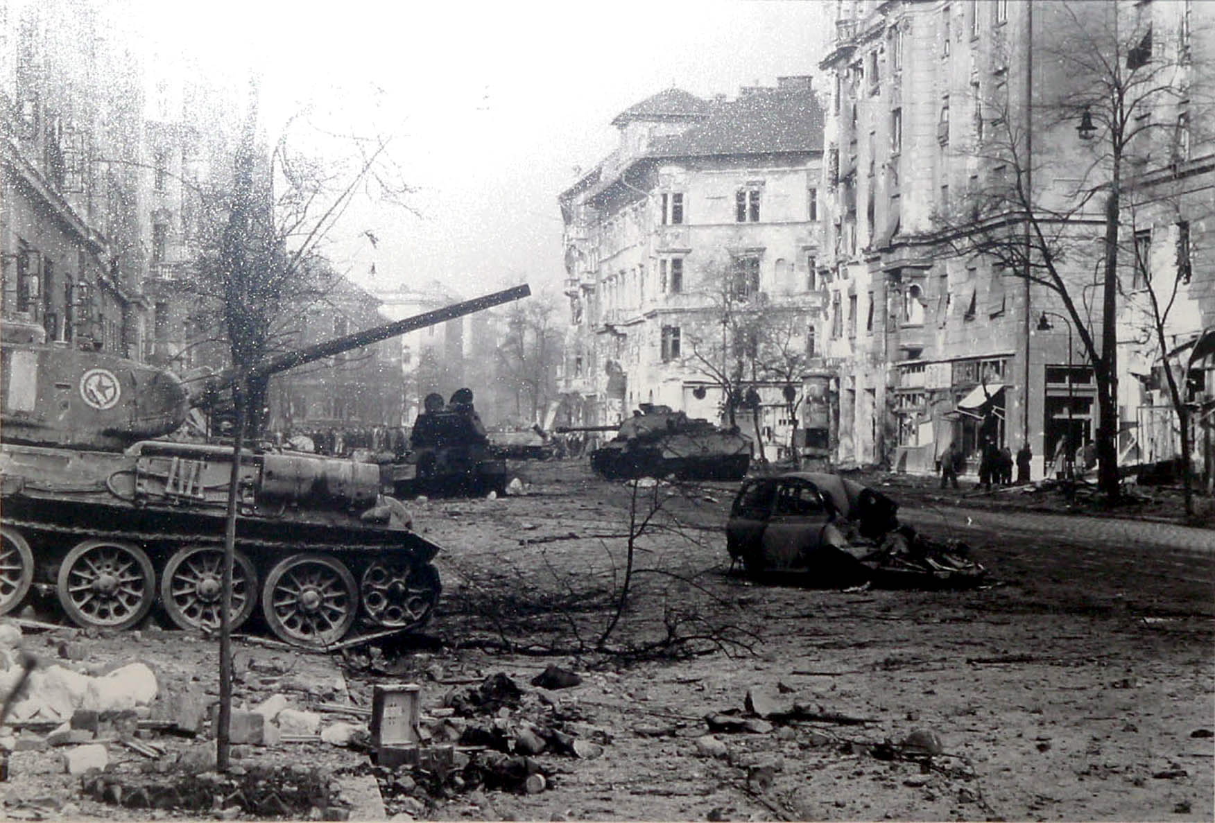 Köztársaság (Republic) Square, Budapest, 1956. Jean-Pierre Pedrazzini/MTI Archive